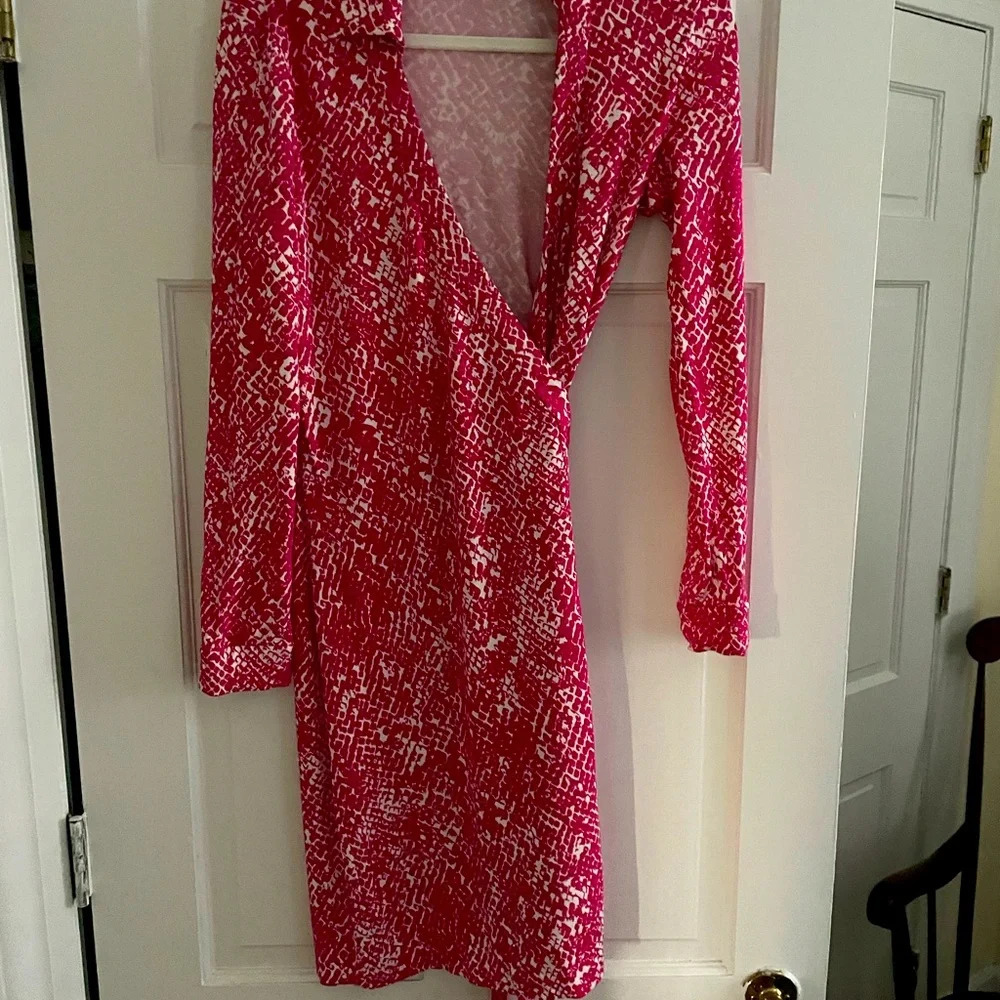 Womens DVF signature wrap dress Sz 4